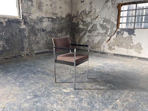 Triangle Serie 440 door Kho Liang Ie, Huis en Inrichting, Stoelen, Zo goed als nieuw, Eén, Metaal, Stof, Bruin, Ophalen