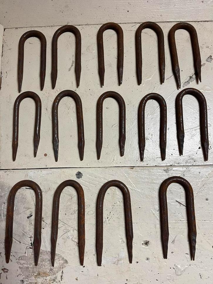 14 gesmeden krammen 10 a11 cm lang 5 cm breed, Doe-het-zelf en Verbouw, Metalen, Zo goed als nieuw, Ophalen of Verzenden
