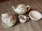 Vintage vintage theepot melkkannetje kop en schotels servies, Antiek en Kunst, Antiek | Servies compleet, Ophalen of Verzenden