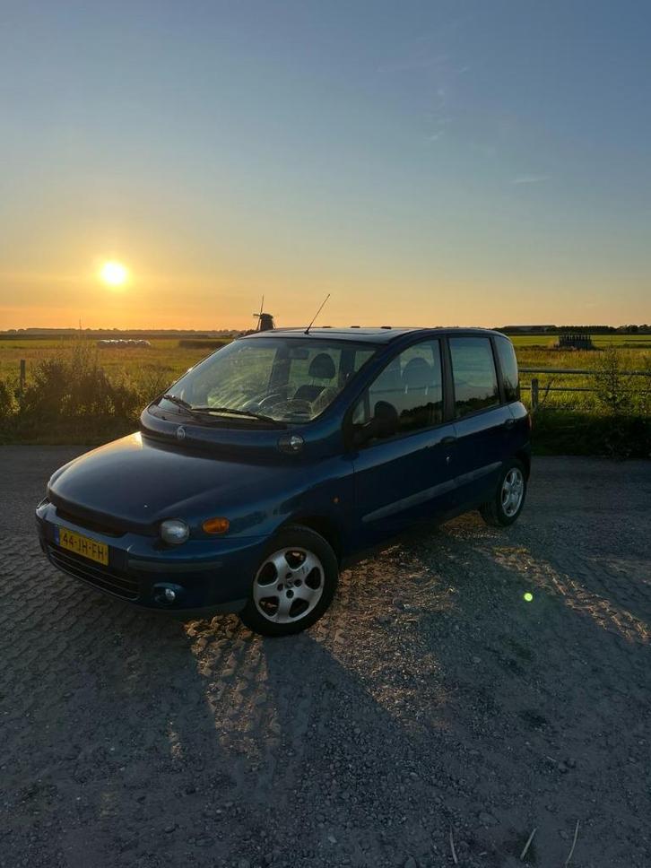 Fiat Multipla 1.6 2002 APK Verlopen, Auto's, Fiat, Particulier, Multipla, Airbags, Open dak, Panoramadak, Radio, Trekhaak, Benzine