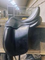 luc childeric 17.5 inch zadel, Dieren en Toebehoren, Ophalen, Dressuur