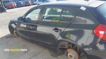 Portier 4Deurs links-achter van een BMW 1-Serie (475) beschikbaar voor biedingen