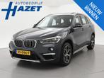 BMW X1 sDrive20i 192 PK AUT. + TREKHAAK | PANORAMA | SPORTST, Auto's, BMW, 1998 cc, Stof, Euro 6, Origineel Nederlands