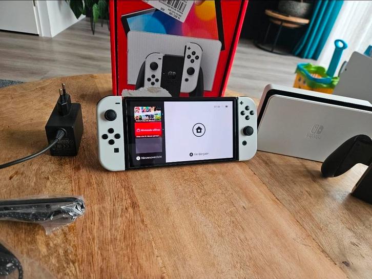 Nintendo switch Oled, Spelcomputers en Games, Spelcomputers | Nintendo Switch, Zo goed als nieuw, Switch OLED, Met 1 controller