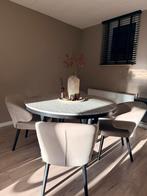 Richmond interiors eettafel + 4 stoelen, Rond, 200 cm of meer, Zo goed als nieuw, Vier personen