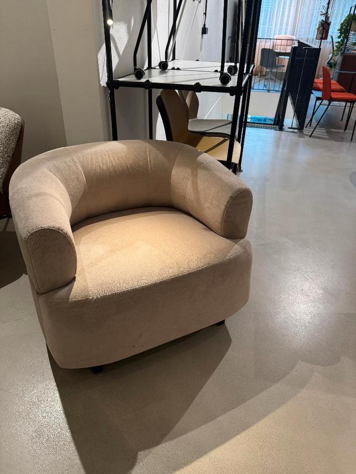 Showroom SALE Italiaanse stoelen, Huis en Inrichting, Stoelen, Zo goed als nieuw, Vijf, Zes of meer stoelen, Hout, Kunststof, Leer