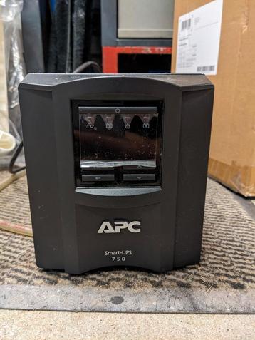 Apc smart ups 750 met ap9639 management kaart beschikbaar voor biedingen