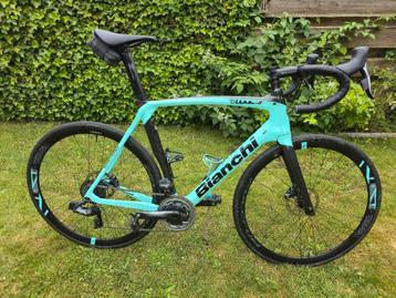 Racemonster Bianchi Oltre XR3 met SRAM Force beschikbaar voor biedingen