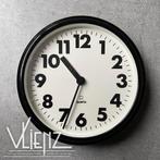Vintage, retro, industriële Hema Quartz klok, wandklok, Huis en Inrichting, Woonaccessoires | Klokken, Ophalen, -, -, Hema Quartz