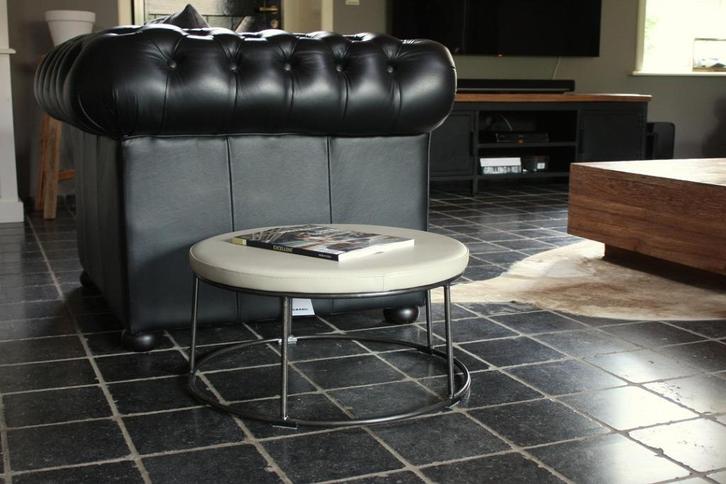 Ronde bijzettafel salontafel CICK Jess Design metaal & leer, Huis en Inrichting, Banken | Voetenbanken en Poefen, Nieuw, 50 tot 75 cm