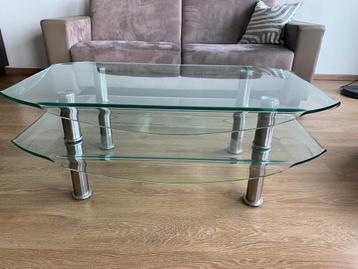 Glazen salontafel beschikbaar voor biedingen