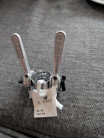 Shimano versnellingshendels beschikbaar voor biedingen