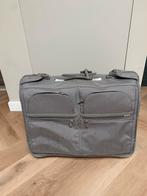 Tumi Garment Bag / Koffer - Weinig Gebruikt, Overige materialen, Gebruikt, 55 cm of meer, Wieltjes