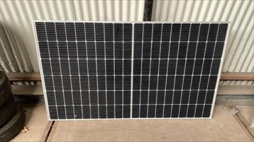 Zonnepaneel beschikbaar voor biedingen