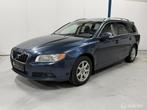 Volvo V70 2.5T Summum FOUR-C / SCHUIFDAK / LEER, Gebruikt, Blauw, 2521 cc, Handgeschakeld