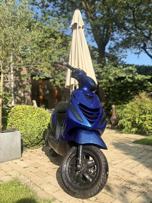 Zip 70cc, Fietsen en Brommers, Scooters | Piaggio, Zo goed als nieuw, Zip, Ophalen