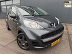 Peugeot 107 1.0-12V XS | CARPLAY | NW KOPPELING | APK | NAP, Voorwielaandrijving, Euro 5, Gebruikt, 4 stoelen
