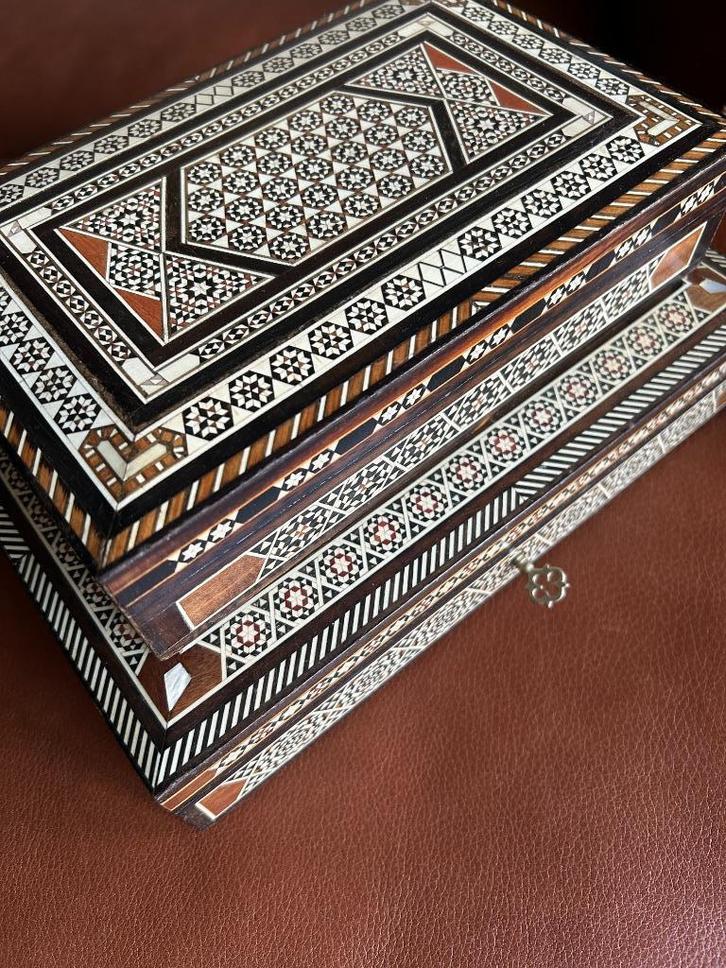 Inlegwerk sieradendoos vintage hout groot, Huis en Inrichting, Woonaccessoires | Overige, Gebruikt, Ophalen of Verzenden