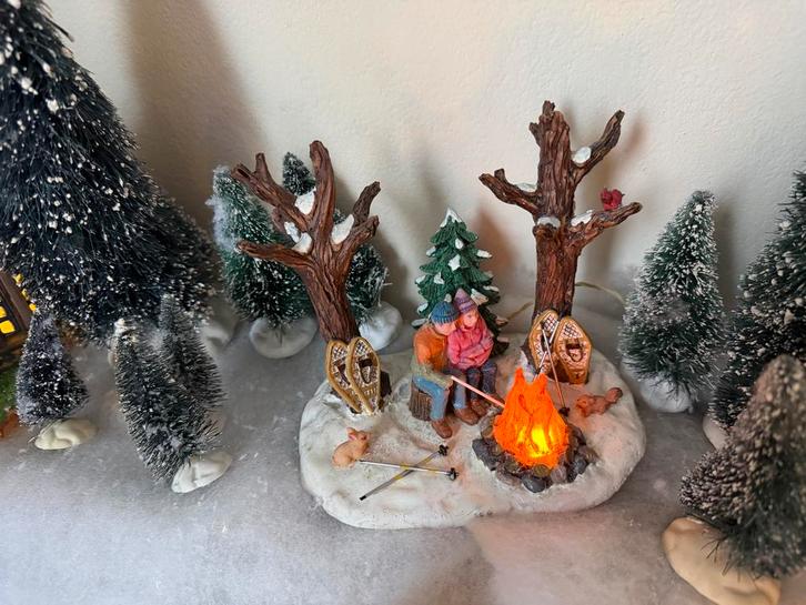 Lemax Wintertafereel met Kampvuur, Diversen, Kerst, Zo goed als nieuw, Ophalen of Verzenden