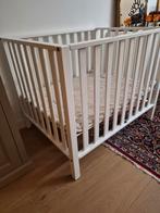 Mooie witte box met beige boxkleed, Ophalen, Zo goed als nieuw, Ledikant