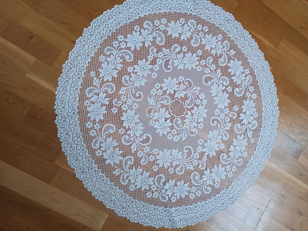 Tafelkleed, Ophalen of Verzenden, Rond