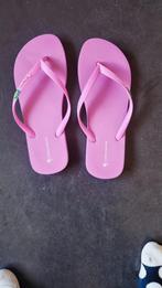 Roze Copacabana Slippers Maat 39, Kleding | Dames, Schoenen, Slippers, Copacabana, Ophalen of Verzenden, Zo goed als nieuw