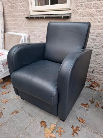 Leren fauteuil beschikbaar voor biedingen