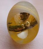 Presse Papier Ei  Amarillo met bruin/zwarte vegen, Antiek en Kunst, Antiek | Glas en Kristal, Ophalen of Verzenden