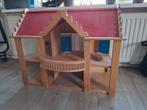 Poppenhuis met meubels en poppetjes., Kinderen en Baby's, Ophalen, Zo goed als nieuw, Hout