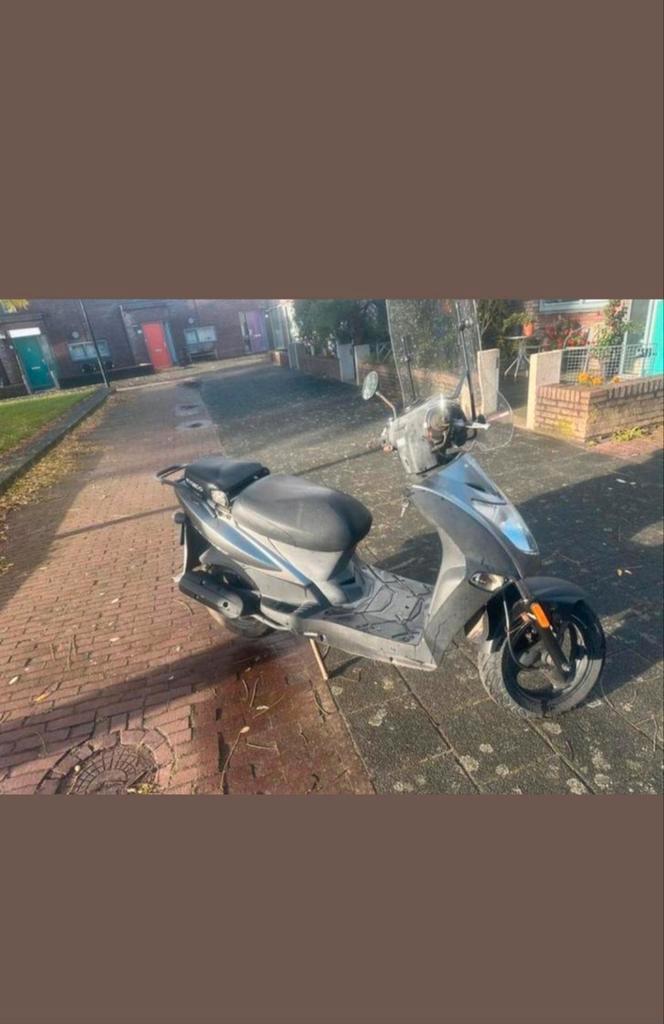 Scooter te koop, Fietsen en Brommers, Scooters | Kymco, Zo goed als nieuw, Agility, Benzine, Ophalen of Verzenden