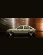 1:18 OPEL KADETT D ATS 13" BREEDSET TUNING OMBOUW VERLAAGD, Hobby en Vrije tijd, Modelauto's | 1:18, Ophalen of Verzenden, Zo goed als nieuw