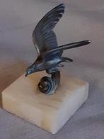 Klein Art Deco beeldje, "meeuw" op marmer, Antiek en Kunst, Ophalen of Verzenden
