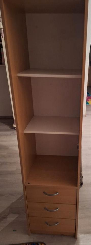 Gratis kastje
 beschikbaar voor biedingen