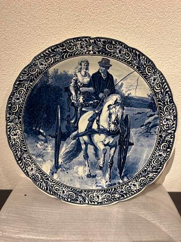 Delfts Blauw Bord met Paard en Wagen beschikbaar voor biedingen