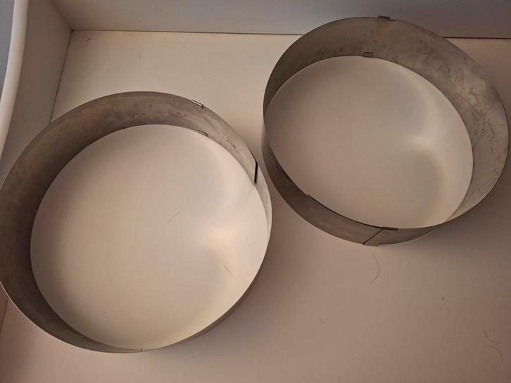 2x Patisse Verstelbare Bakrand Rond 13-31cm, Huis en Inrichting, Keuken | Keukenbenodigdheden, Gebruikt, Ophalen of Verzenden