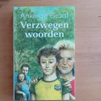 Verzwegen woorden, Gelezen, Ophalen of Verzenden, Anke de Graaf, Nederland