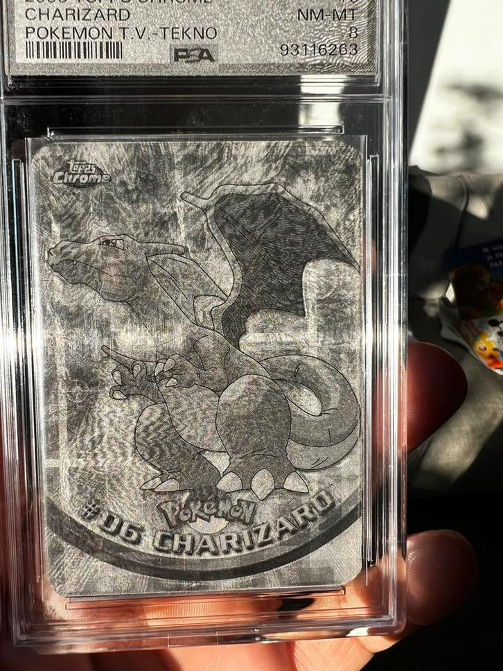 CHARIZARD #6 topps chrome 2000 pokemon metal card, Hobby en Vrije tijd, Verzamelkaartspellen | Pokémon, Zo goed als nieuw, Foil