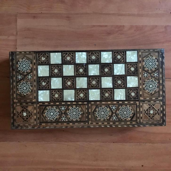 Backgammon / schaakspel / dammen handgemaakt, Hobby en Vrije tijd, Gezelschapsspellen | Bordspellen, Zo goed als nieuw, Een of twee spelers