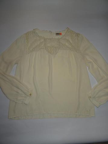 beige ONLY blouse met mooie detials maat M/L als ~~nieuw~~ beschikbaar voor biedingen