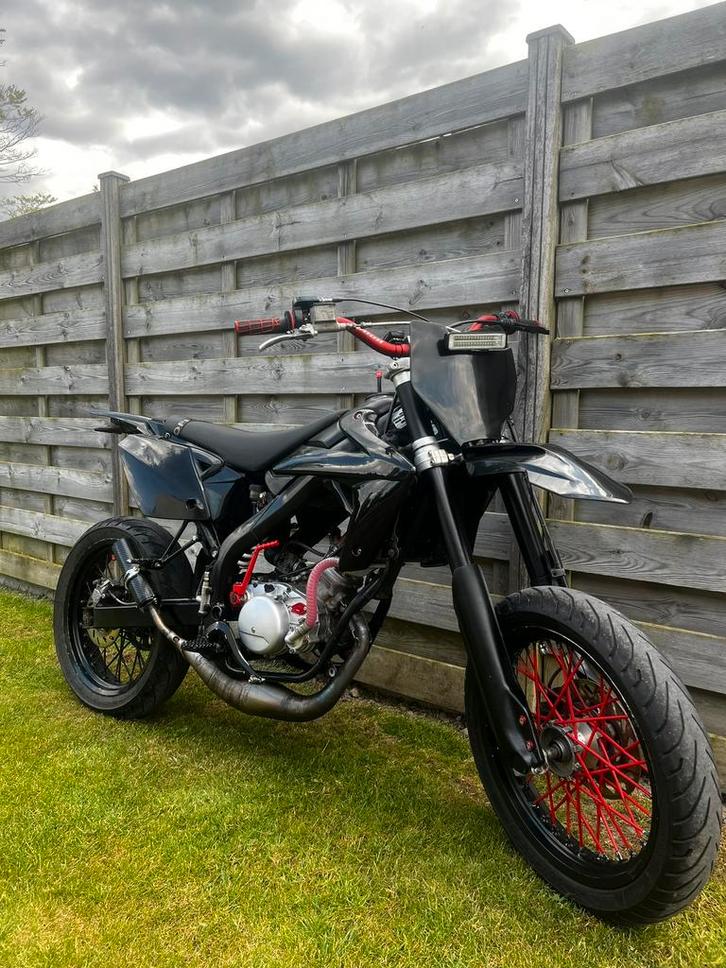 Rieju mrt pro, Fietsen en Brommers, Brommers | Derbi, Zo goed als nieuw, Ophalen