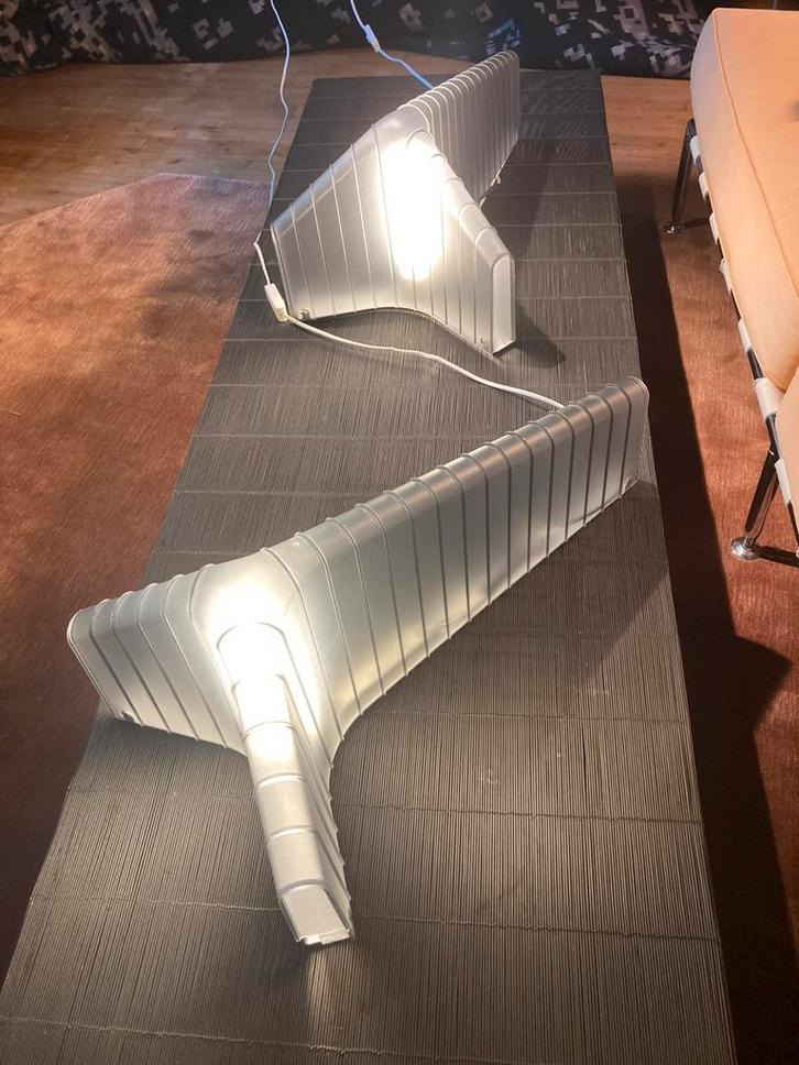 Italiaanse design lichtsculpturen YET  Foscarini grijs, Huis en Inrichting, Lampen | Wandlampen, Gebruikt, Kunststof, Metaal, Ophalen of Verzenden