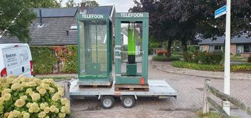 Te koop 2 hele oude telefooncellen uit de jaren 70 a 80  beschikbaar voor biedingen