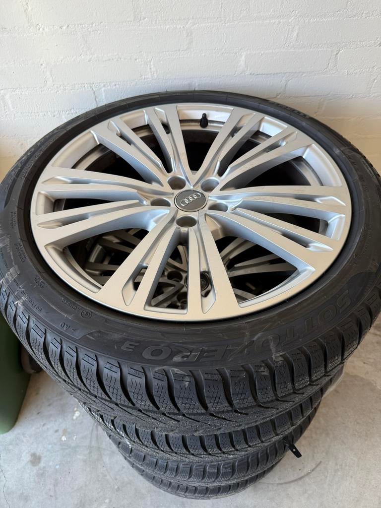 Winterset Audi A8 S8 20 inch Pirelli sottozero, Auto-onderdelen, Banden en Velgen, Banden en Velgen, Winterbanden, 20 inch, 265 mm