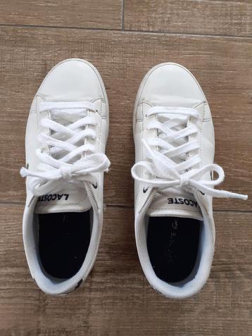nette Lacoste sneakers - maat 34 - wit - jongen/meisje beschikbaar voor biedingen