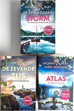3x Lucinda Riley: STORM, DE ZEVENDE ZUS, ATLAS !!!, Ophalen of Verzenden, Zo goed als nieuw