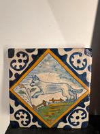 Antieke Tegel met Wolf/Hond Motief Wanddecoratie Kunst, Ophalen of Verzenden