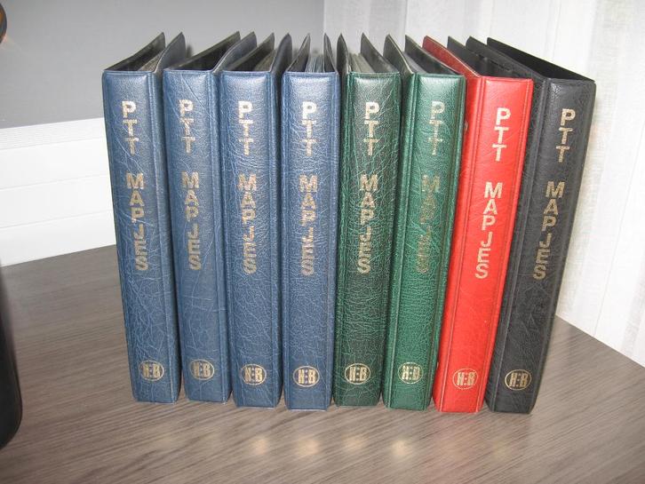 8 Albums voor postzegelmapjes., Postzegels en Munten, Postzegels | Toebehoren, Verzamelalbum, Verzenden