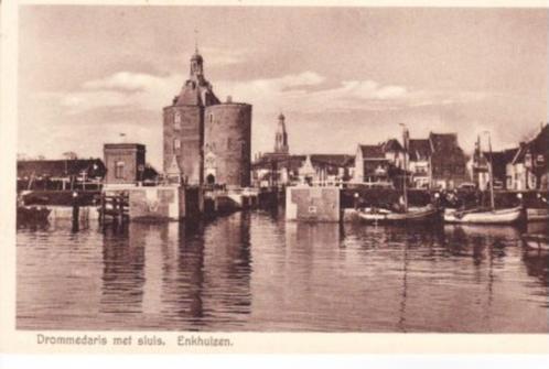 ENKHUIZEN,- Drommedaris met sluis. Botters. 10-03, Verzamelen, Ansichtkaarten | Nederland, Ongelopen, Noord-Holland, 1920 tot 1940