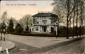 Enschede Villa aan de Marthalaan met tramspoor st 1932 beschikbaar voor biedingen