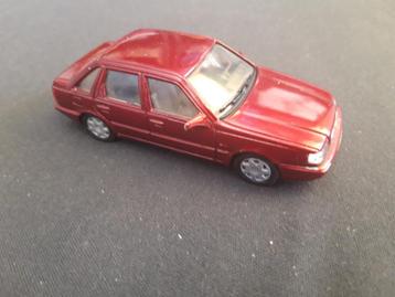 Volvo 440 DL '94 rood metallic - AHC 1:43